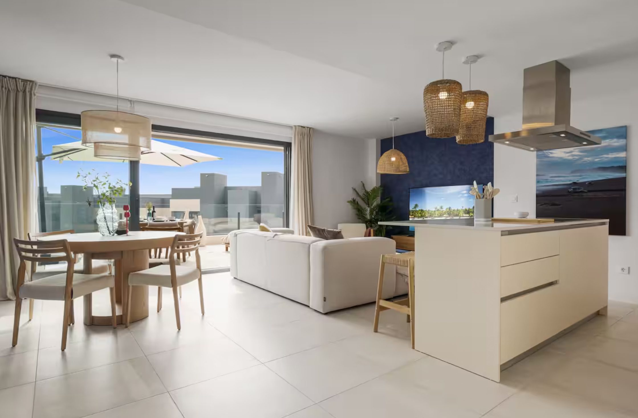 3 Bedroom Modern Apartment for Sale in Oasis 325 Estepona