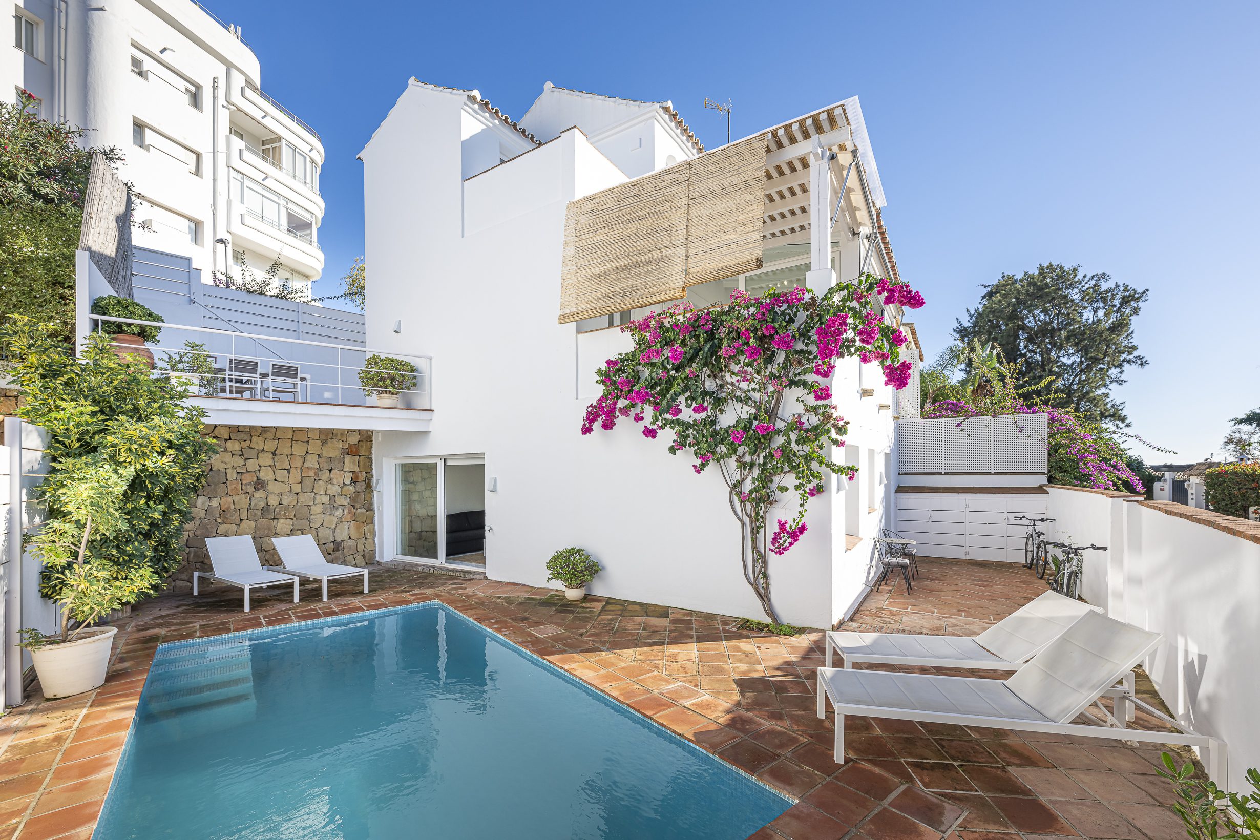 Charming Semi-Detached House with Private Pool near Guadalmina Golf
