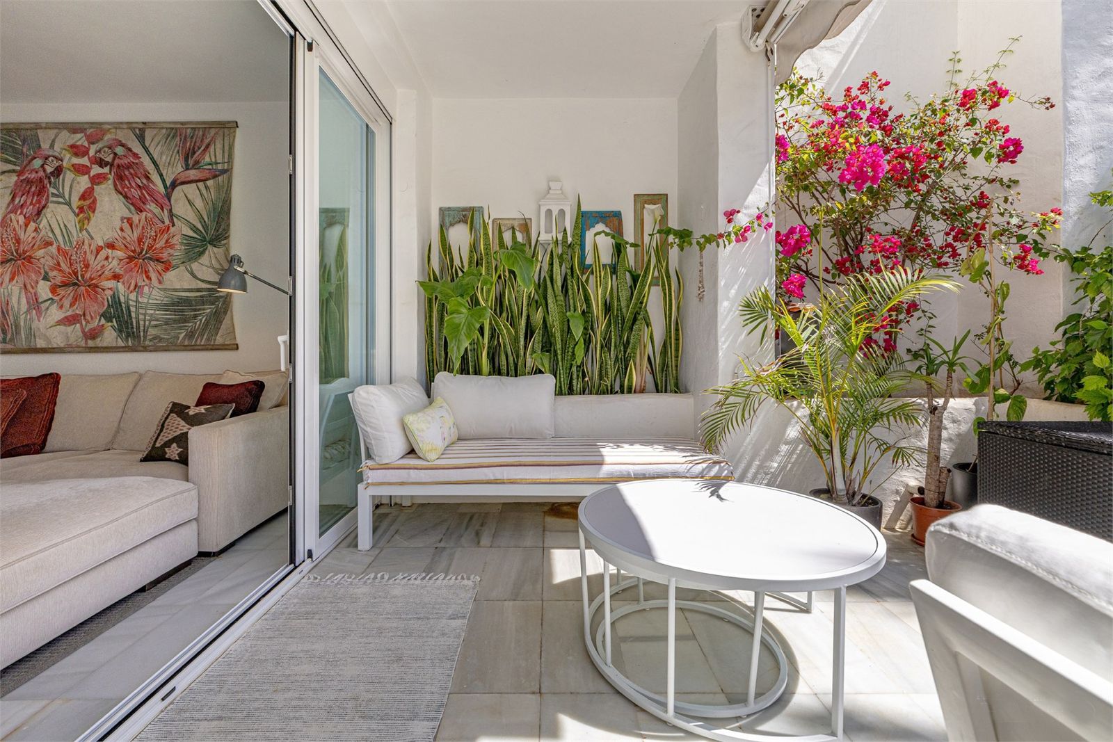 Beachfront Garden Apartment in Alcazaba Beach, Estepona