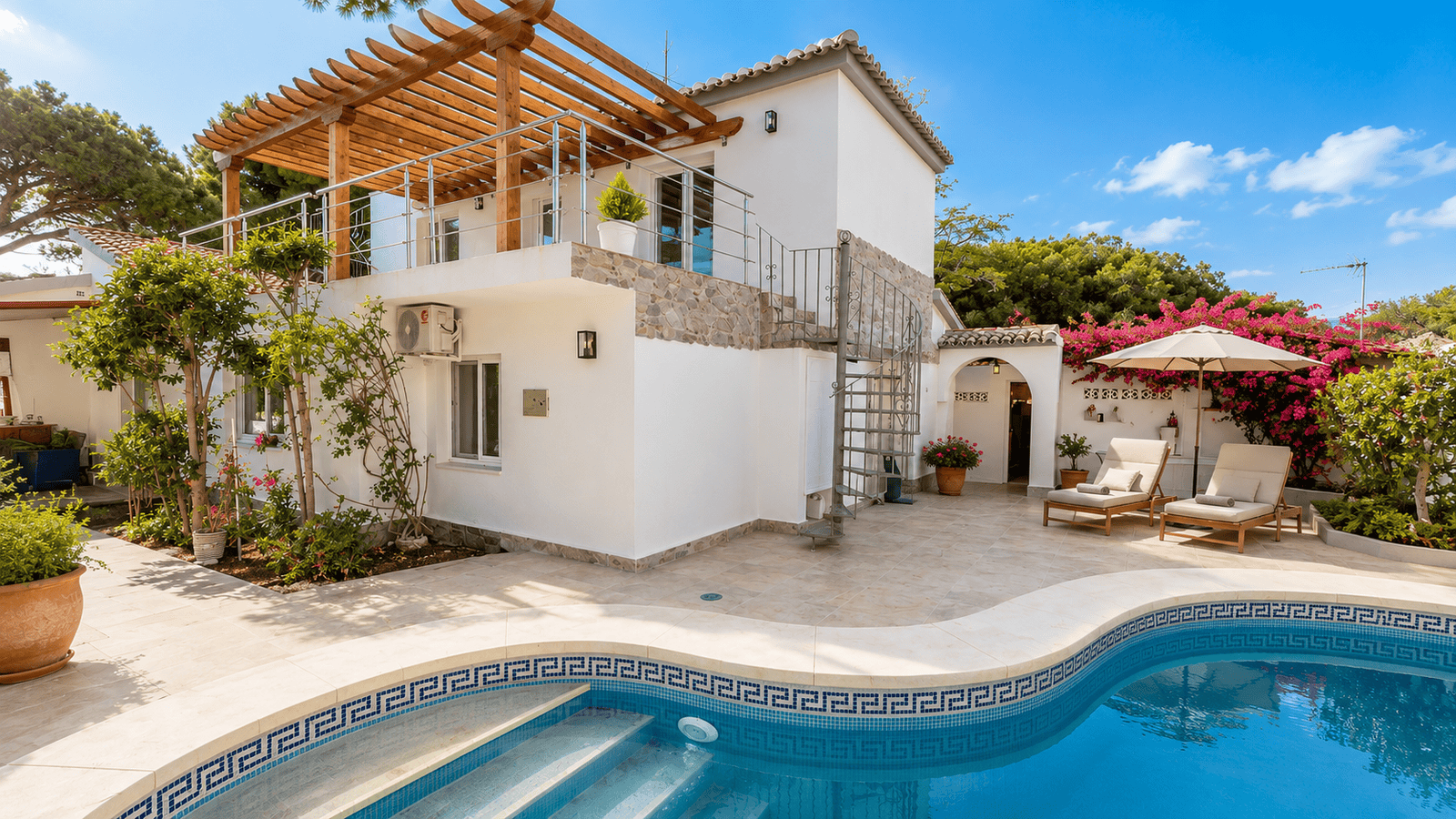 4-Bedroom Villa with Panoramic Sea Views Just Steps from the Beach
